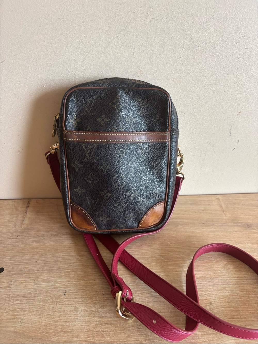 Authentic Louis Vuitton monogram crossbody